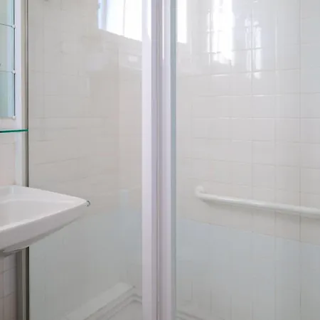 Avec Jardin Privatif - Quartier Saint Michel - 5 Personnes *
